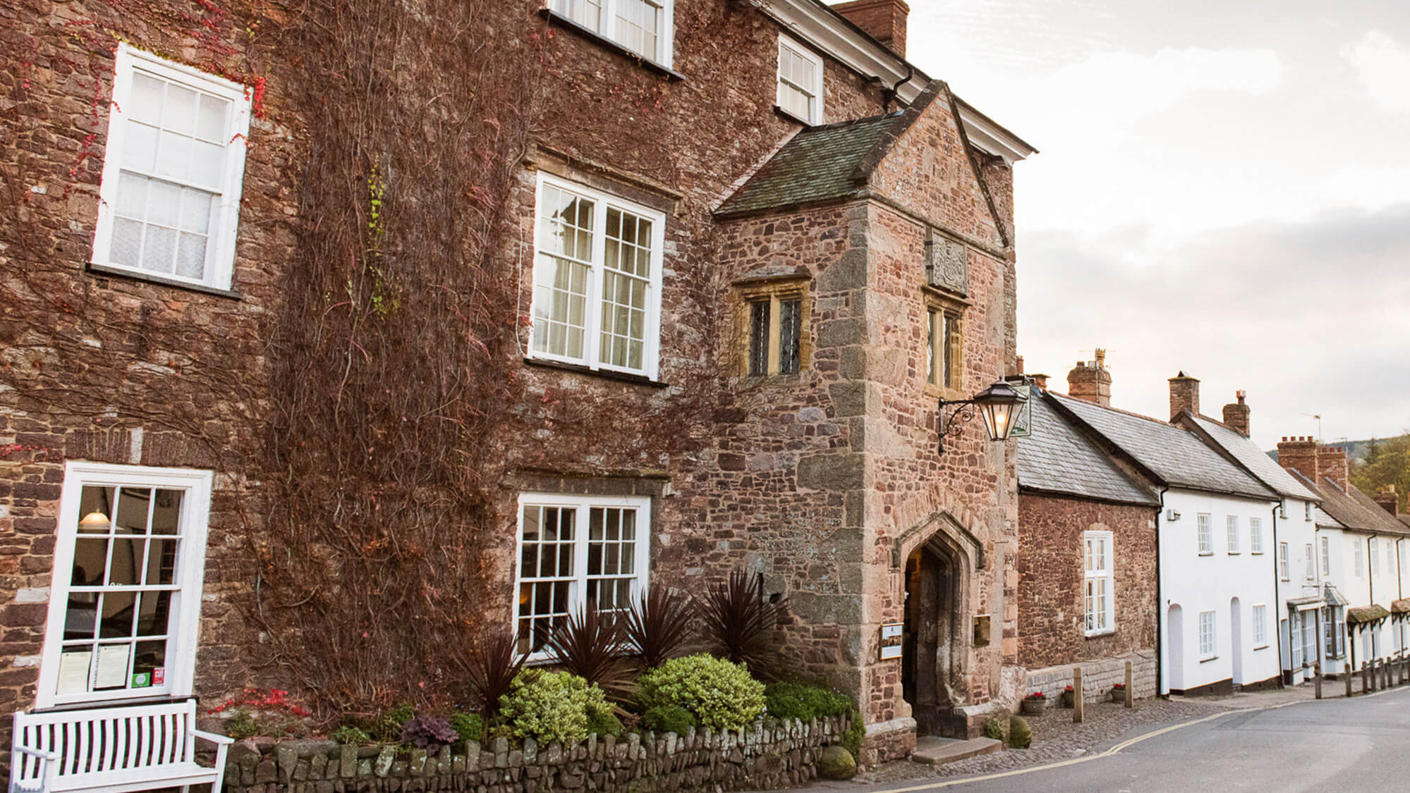 About Us | The Luttrell Arms Hotel